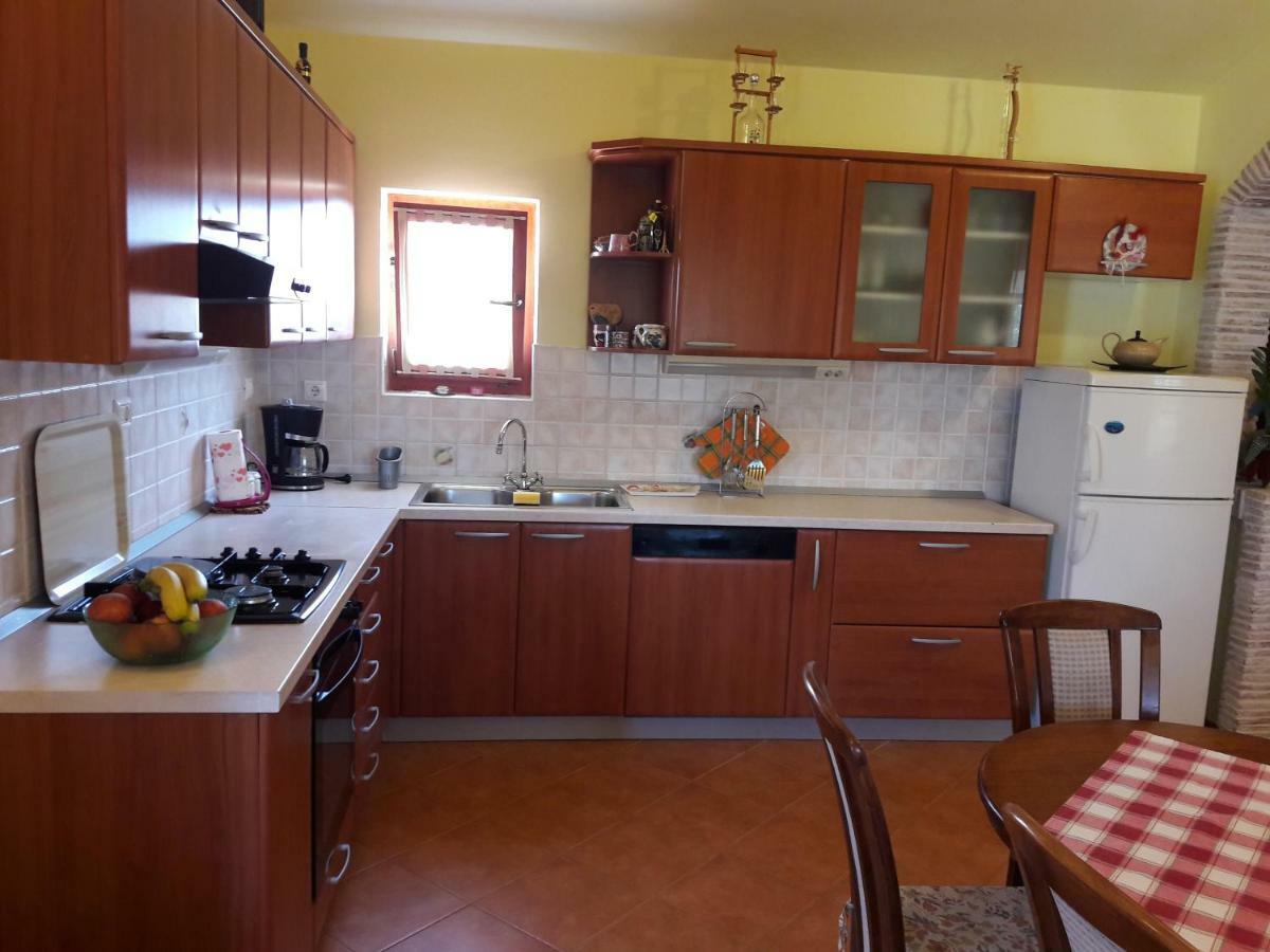 Apartment Tila In Šišan Εξωτερικό φωτογραφία